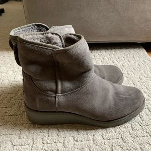 Women’s Ugg Kristin boots size 9